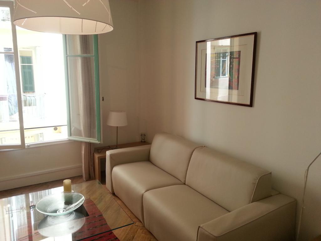 Charme Italien Five Stars Holiday House Nizza Szoba fotó